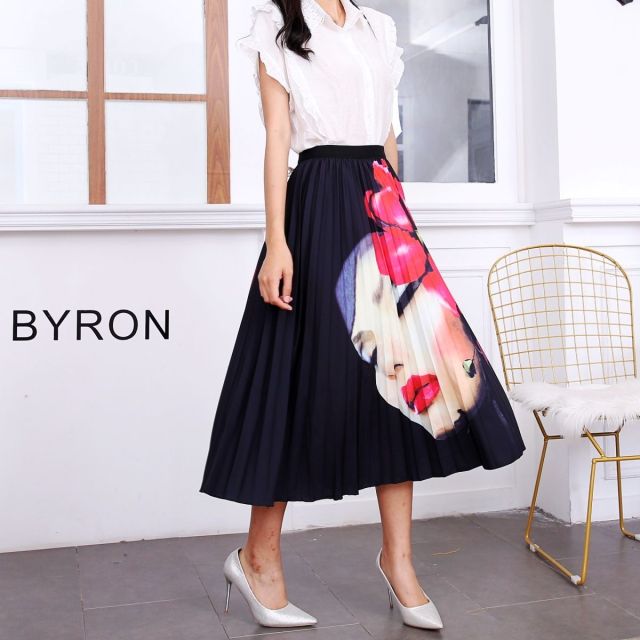 Women's Cartoon Printed Pleated Skirt - Stylish A-Line Midi Skirt with Flared Hem for Everyday Wear